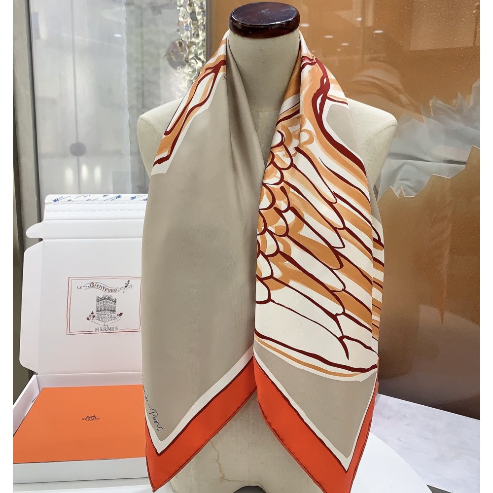 Hermès 90cm 100% Pure Silk Square Scarf! Hermès 90cm 100% Pure Silk Square Scarf!