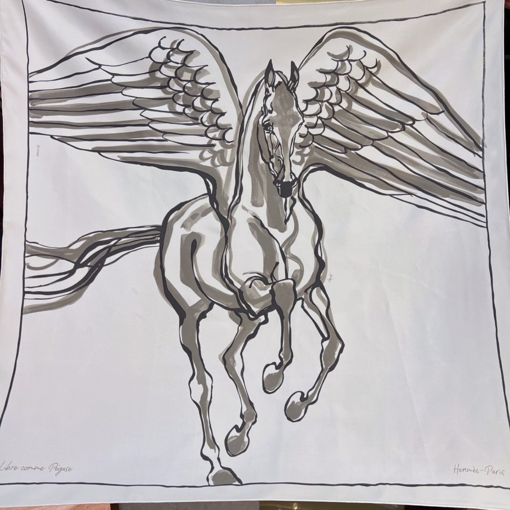 Hermès 90cm 100% Pure Silk Square Scarf!