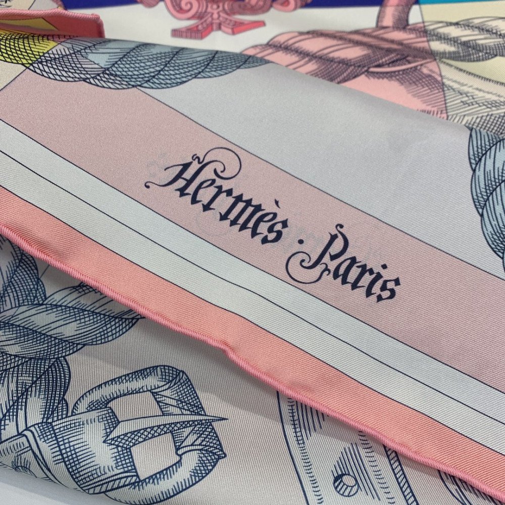 Hermès 90cm 100% Pure Silk Square Scarf!