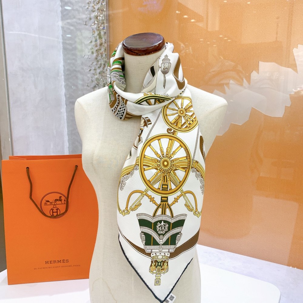 Hermès 90cm 100% Pure Silk Square Scarf! Hermès 90cm 100% Pure Silk Square Scarf!