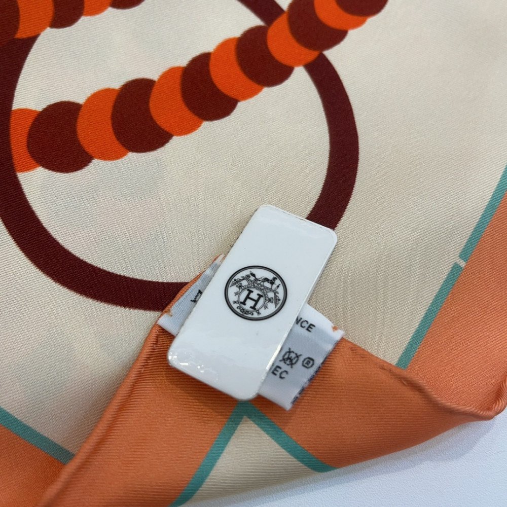 Hermès 90cm 100% Pure Silk Square Scarf! Hermès 90cm 100% Pure Silk Square Scarf!