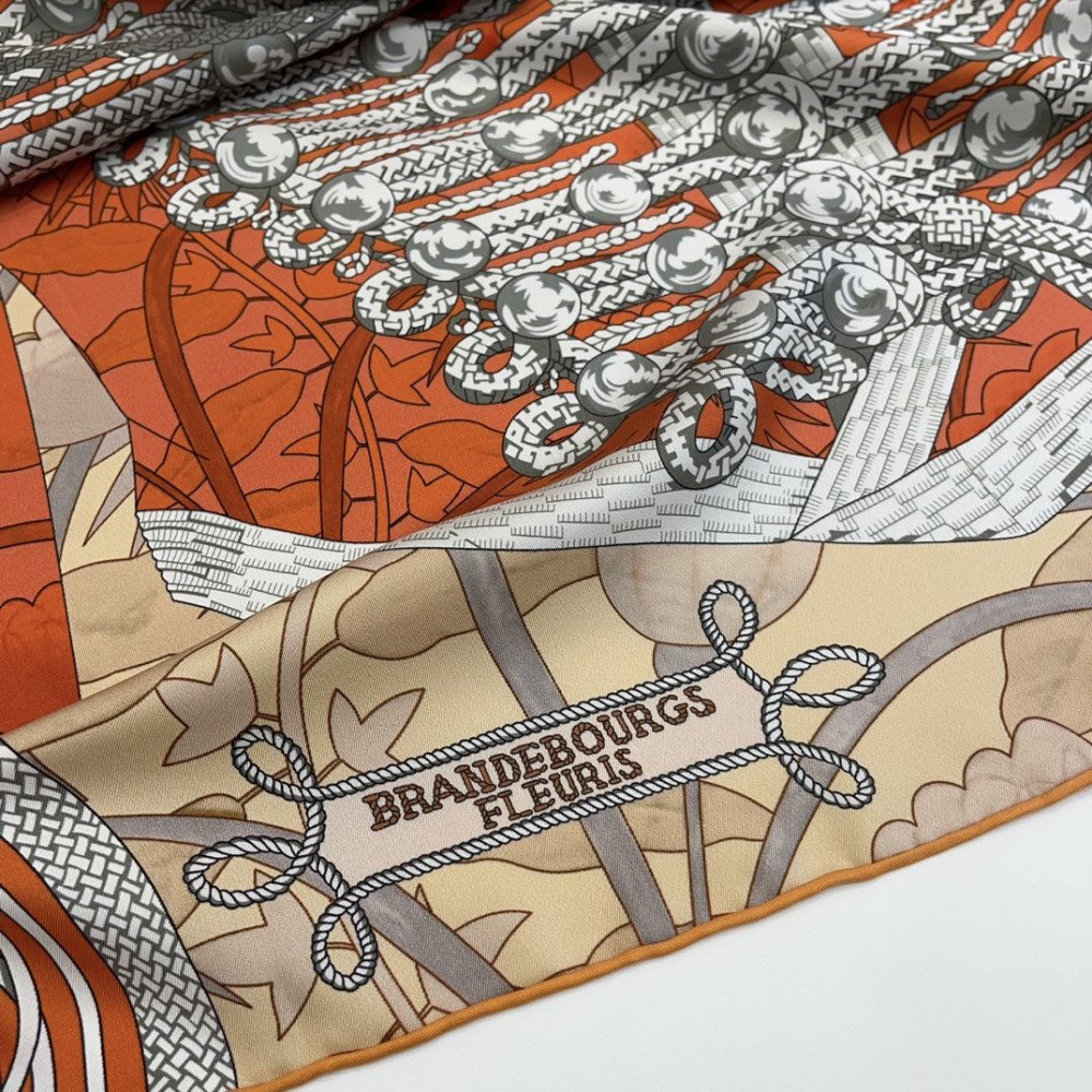 Hermès Fall/Winter 2025 90cm 100% Pure Silk Square Scarf!