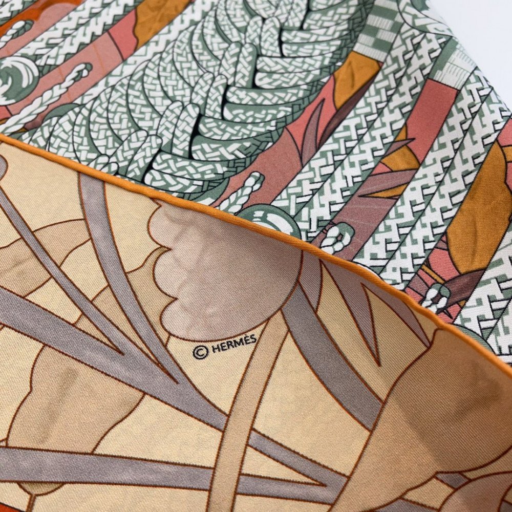 Hermès Fall/Winter 2025 90cm 100% Pure Silk Square Scarf!