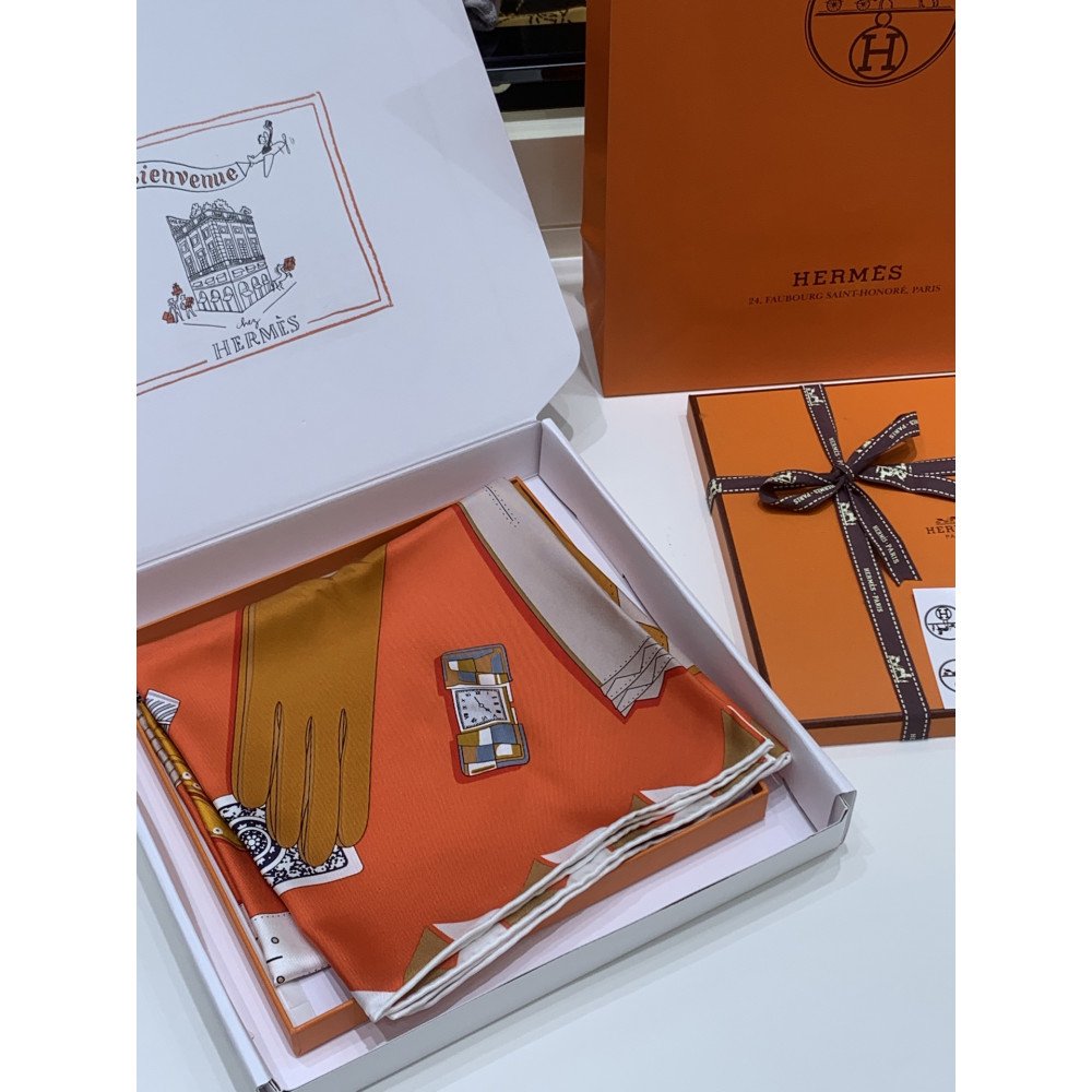 Hermès Fall/Winter 2025 90cm 100% Pure Silk Scarf!