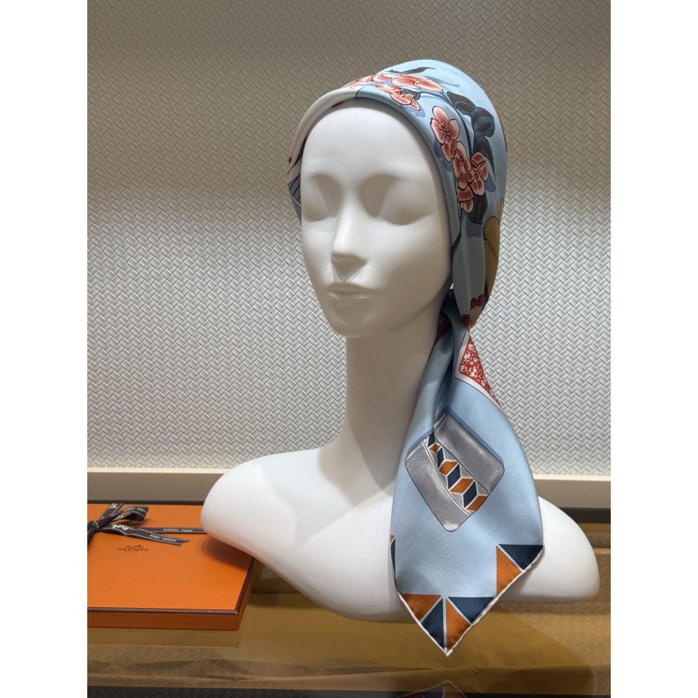 Hermès Fall/Winter 2025 90cm 100% Pure Silk Scarf!