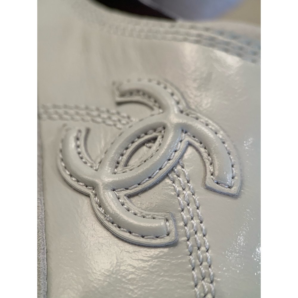 Chanel 25A Sneakers! Chanel 25A Sneakers!