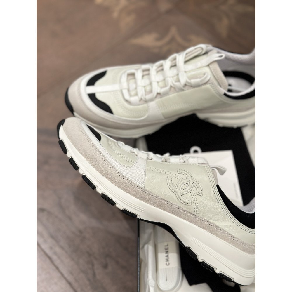 Chanel 25A Sneakers! Chanel 25A Sneakers!