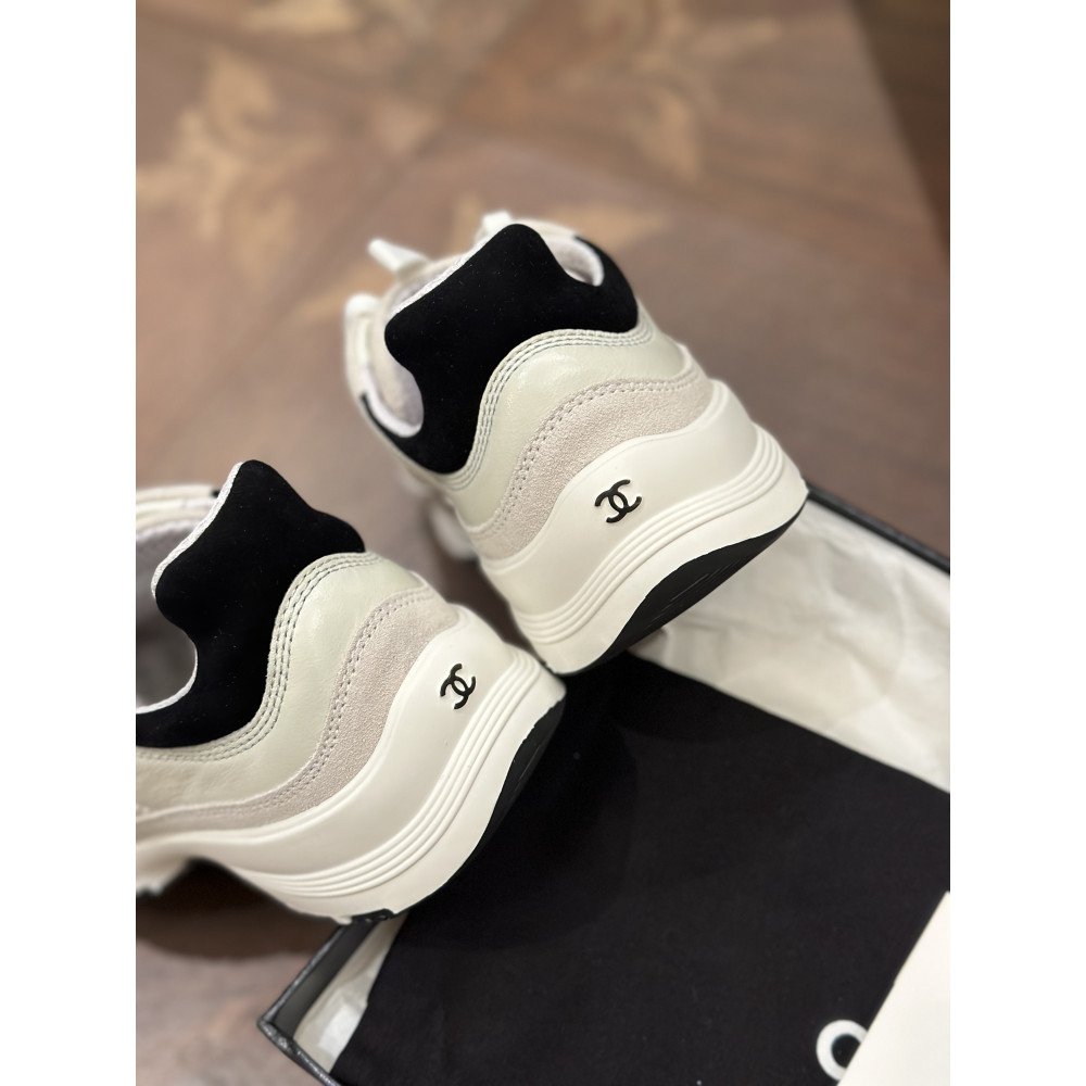 Chanel 25A Sneakers! Chanel 25A Sneakers!