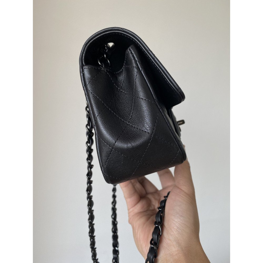 Chanel Classic Flap 20cm mini handbag! 