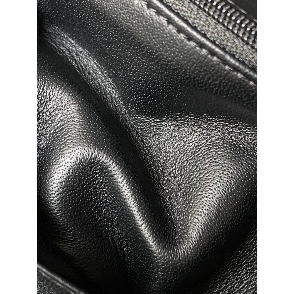 Chanel Classic Flap 20cm mini handbag! 