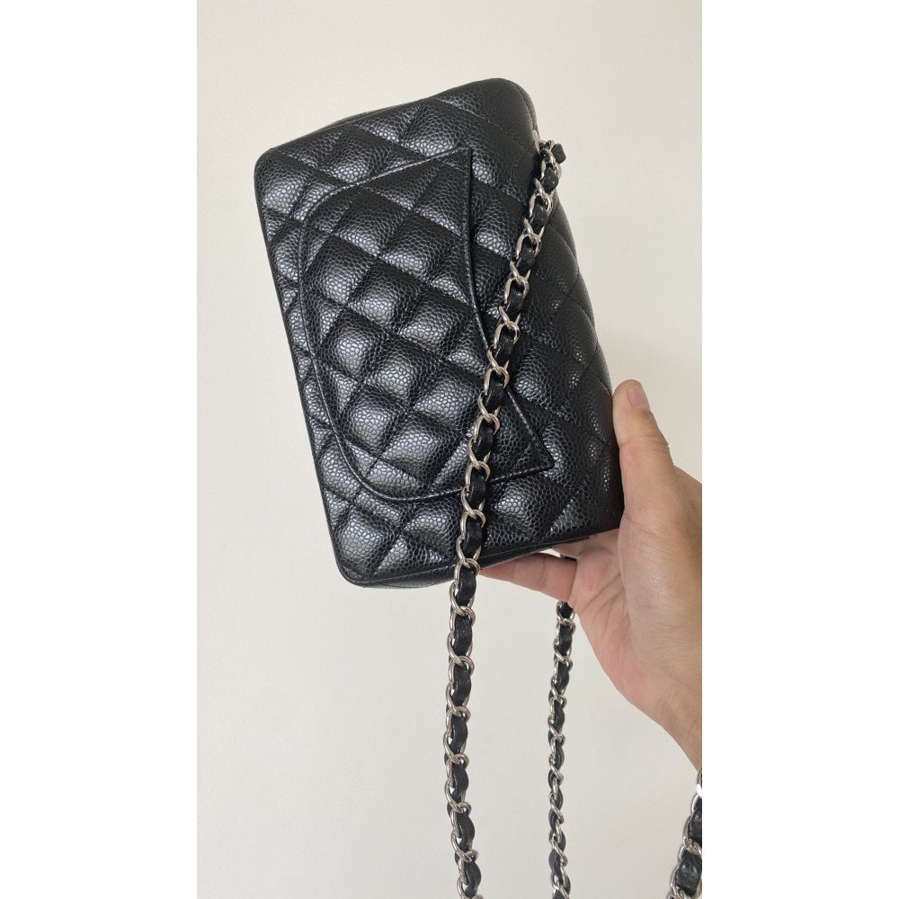 Chanel Classic Flap 20cm mini handbag! 
