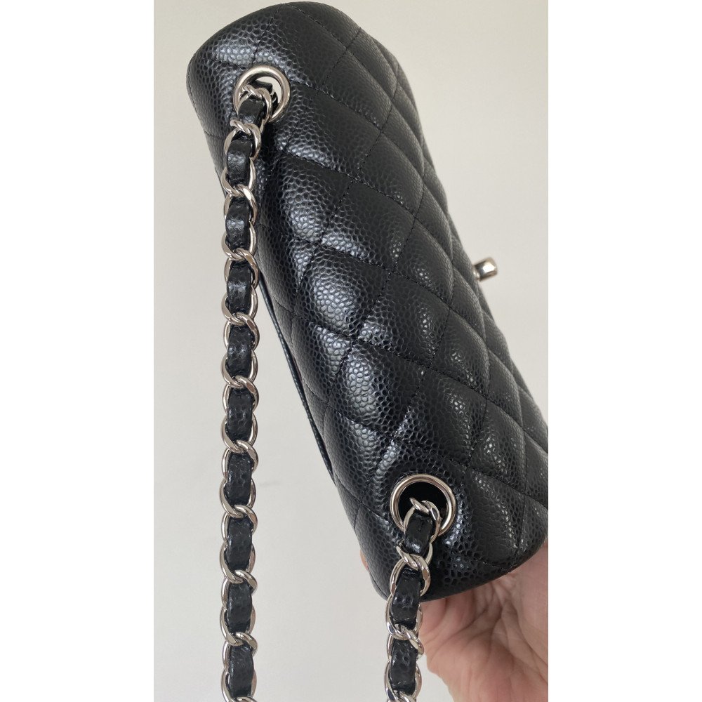 Chanel Classic Flap 20cm mini handbag! 