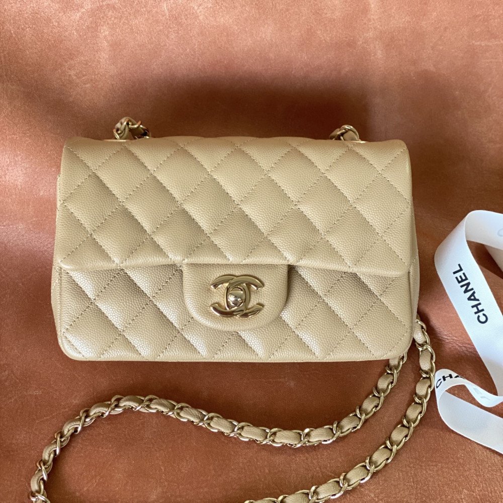 Chanel Classic Flap 20cm mini handbag! 