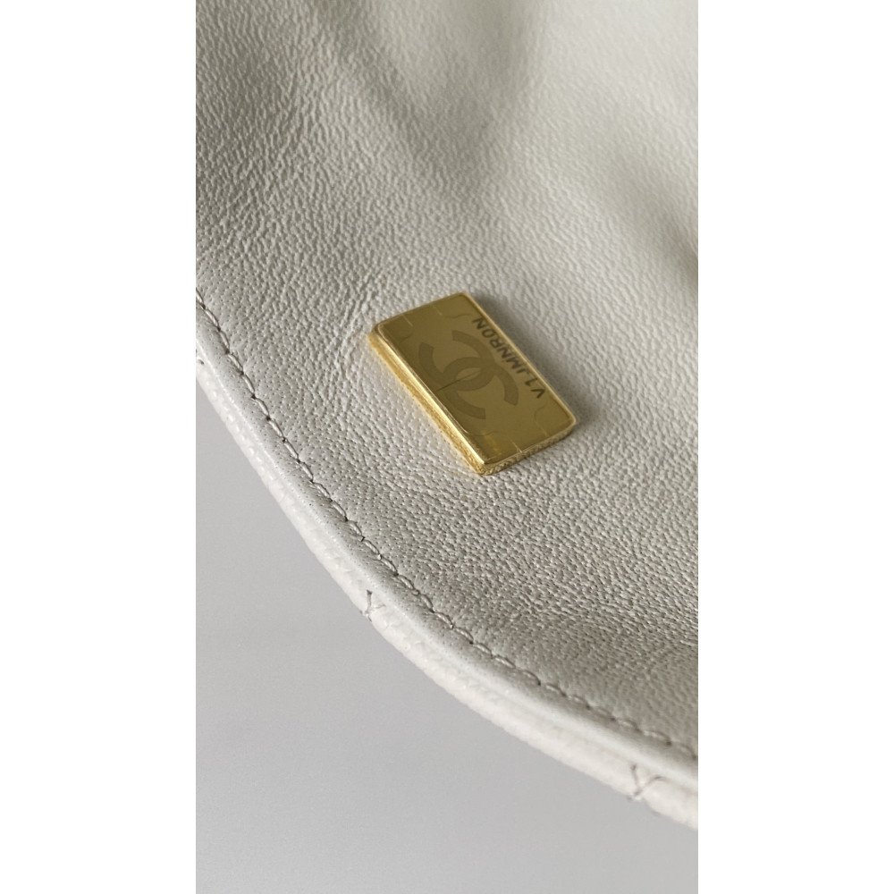 Chanel Classic Flap 20cm mini handbag! 