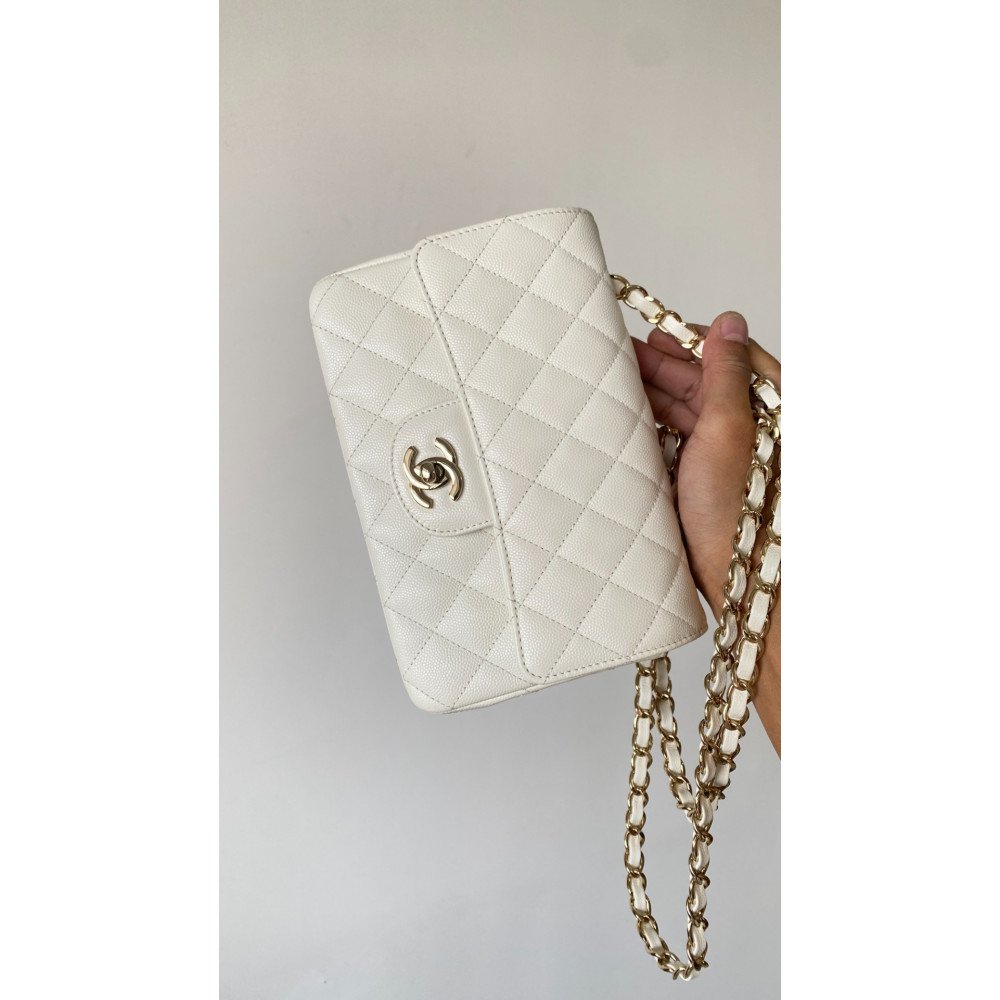 Chanel Classic Flap 20cm mini handbag! 