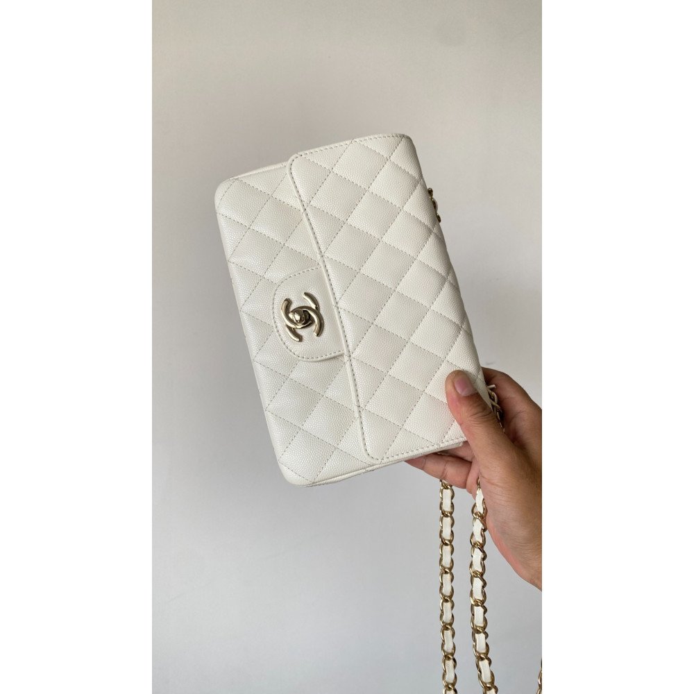 Chanel Classic Flap 20cm mini handbag! Chanel Classic Flap 20cm mini handbag!