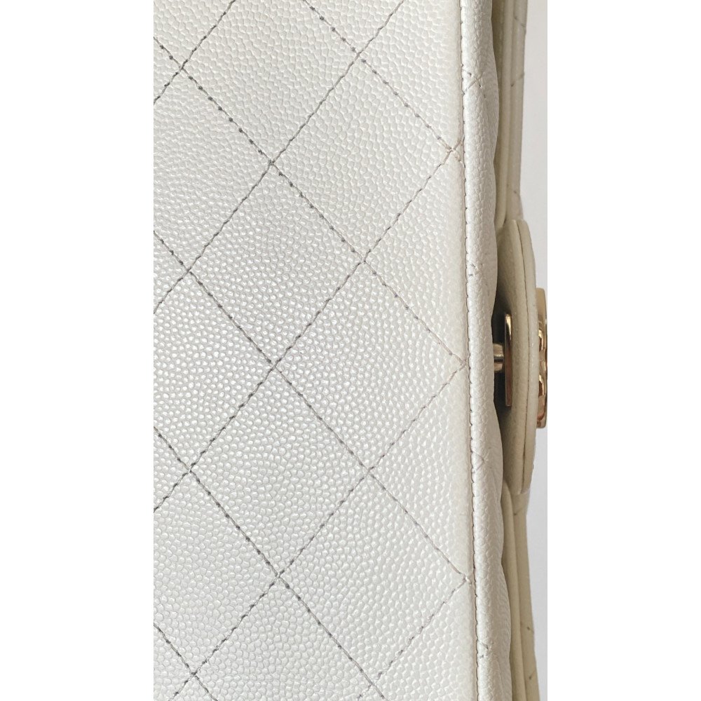 Chanel Classic Flap 20cm mini handbag! Chanel Classic Flap 20cm mini handbag!