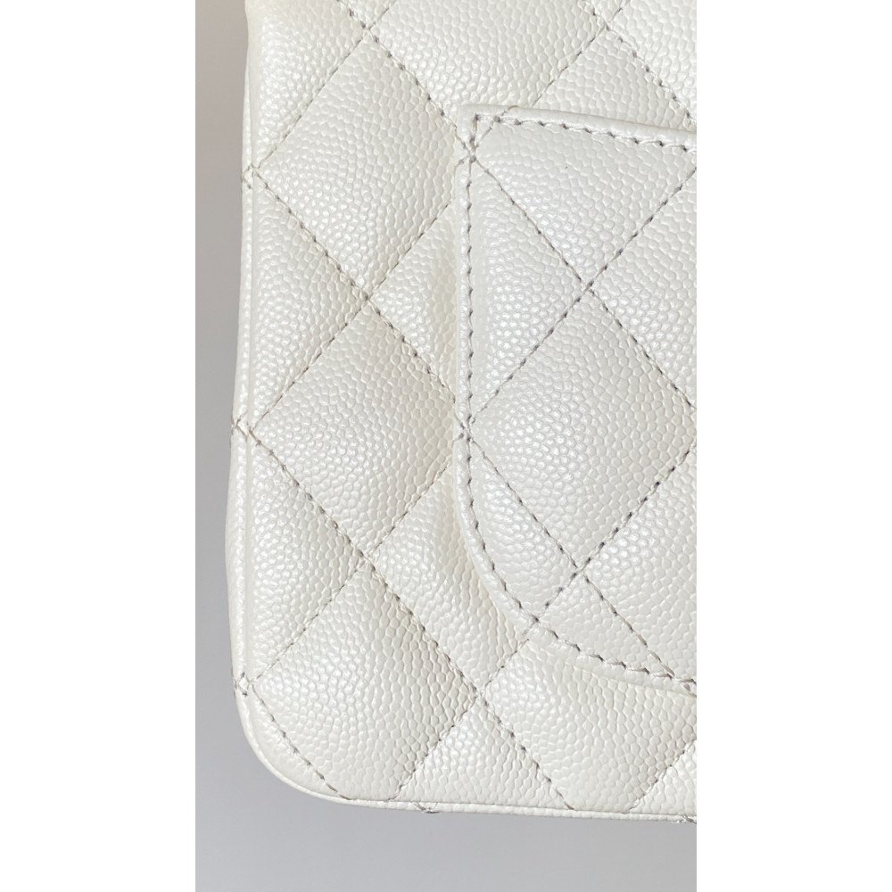 Chanel Classic Flap 20cm mini handbag! Chanel Classic Flap 20cm mini handbag!