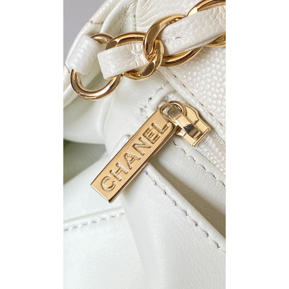 Chanel Classic Flap 20cm mini handbag! Chanel Classic Flap 20cm mini handbag!