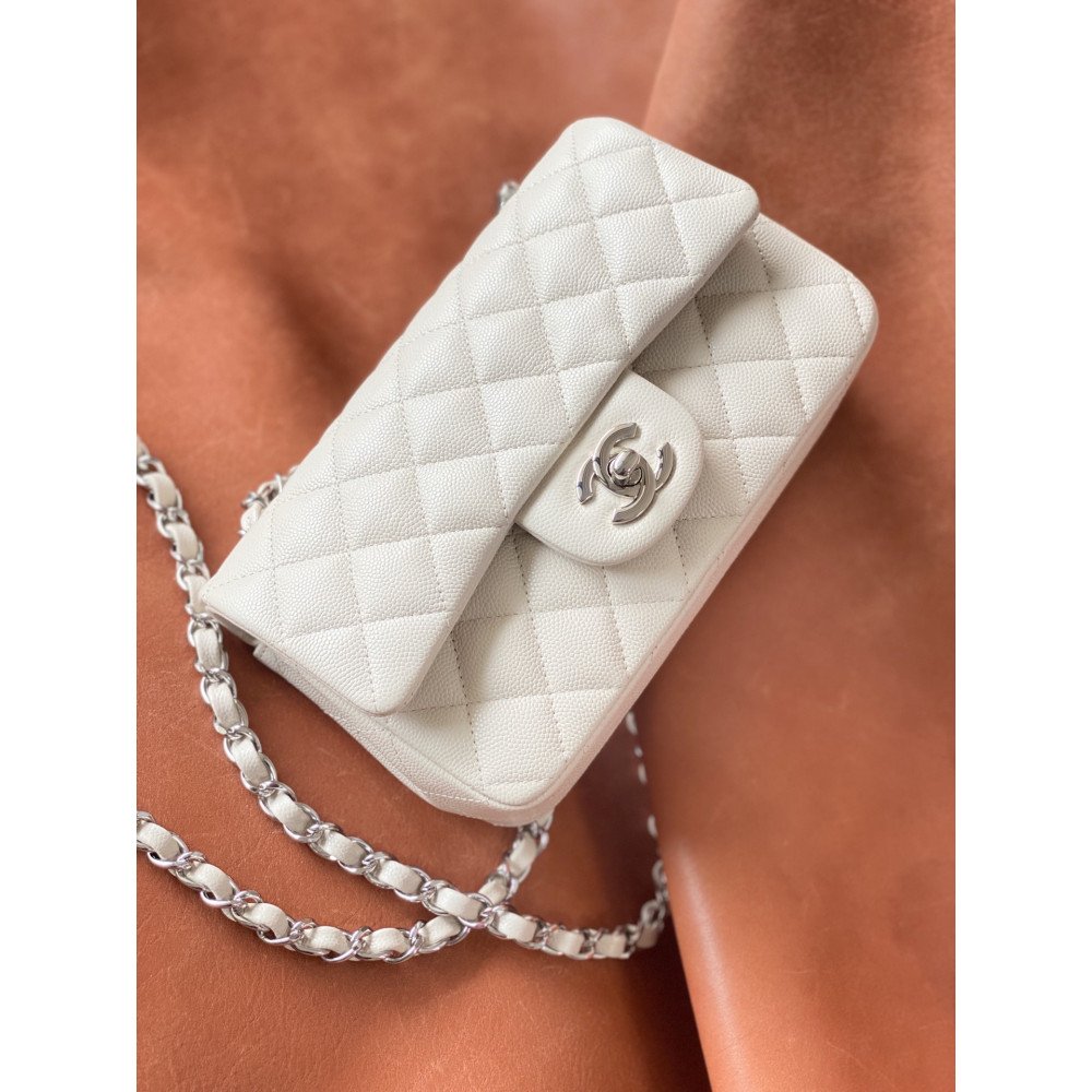 Chanel Classic Flap 20cm mini handbag! 
