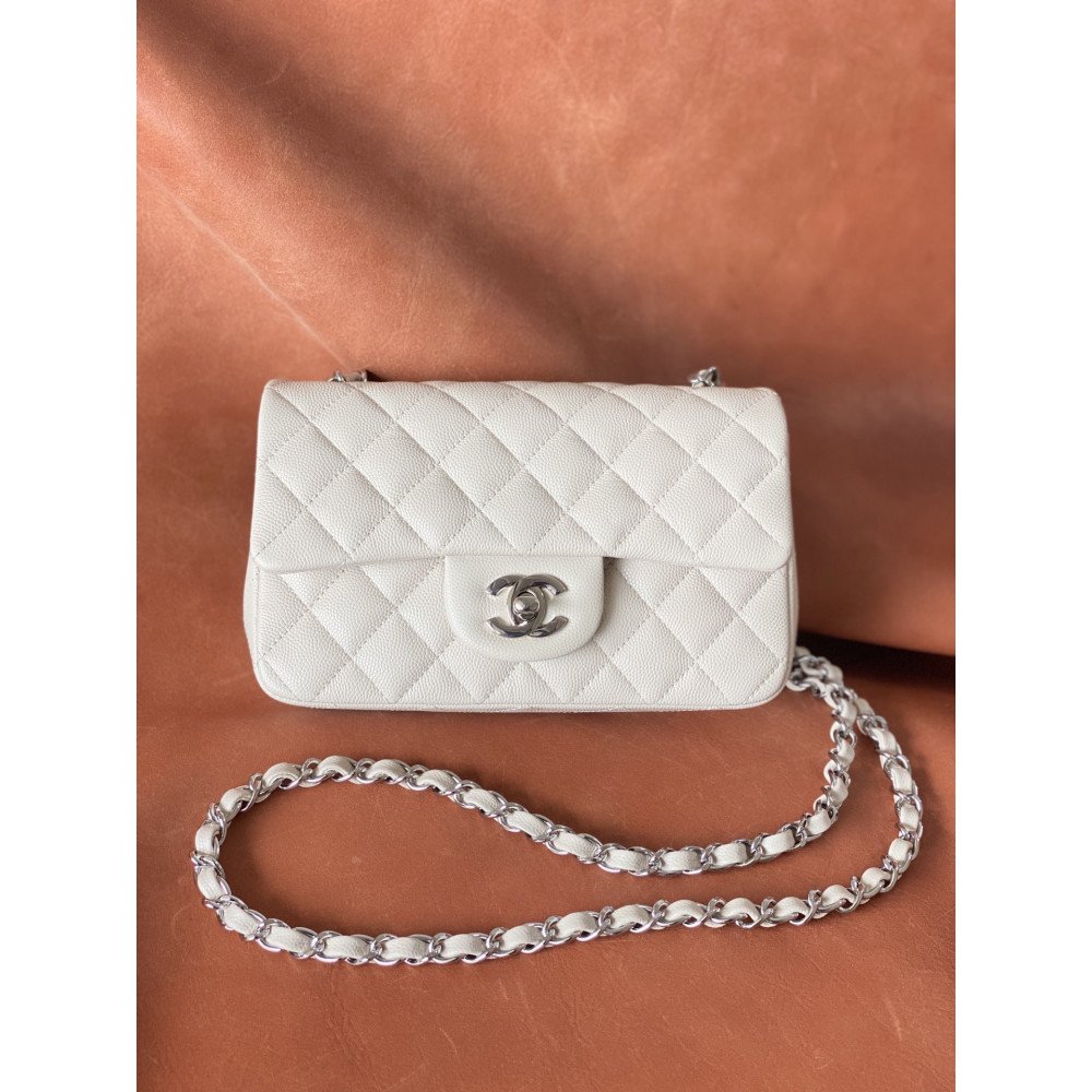 Chanel Classic Flap 20cm mini handbag! 