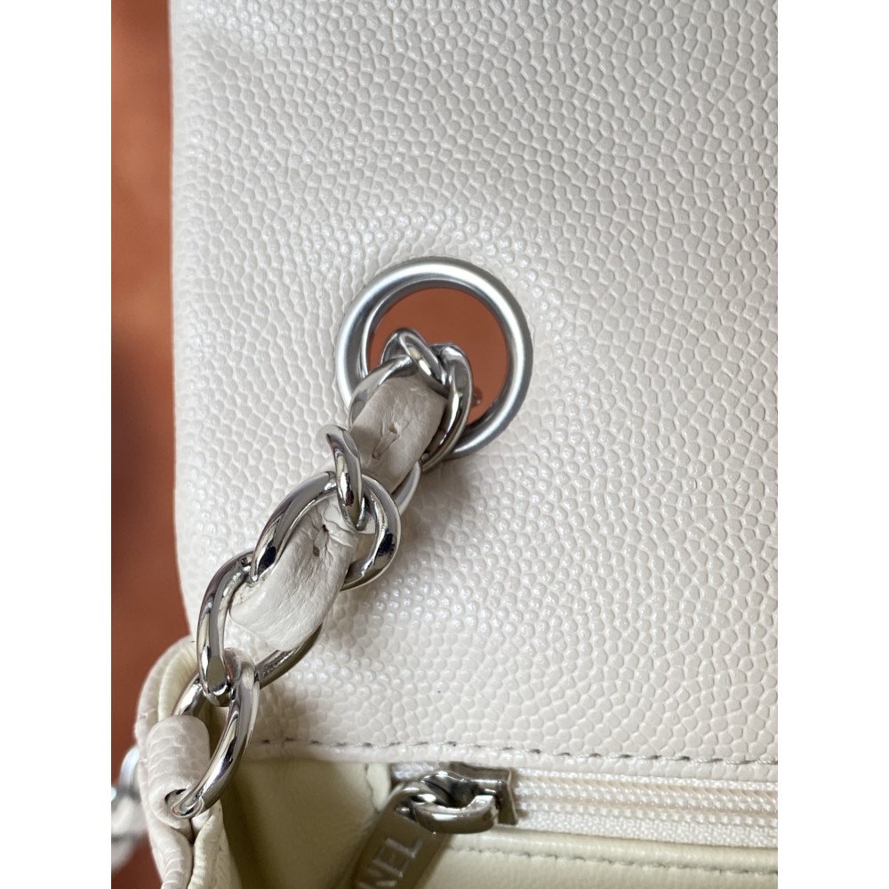 Chanel Classic Flap 20cm mini handbag! 