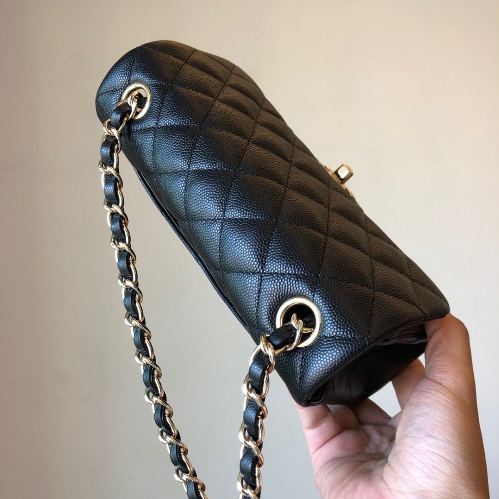 Chanel Classic Flap 20cm mini handbag! 