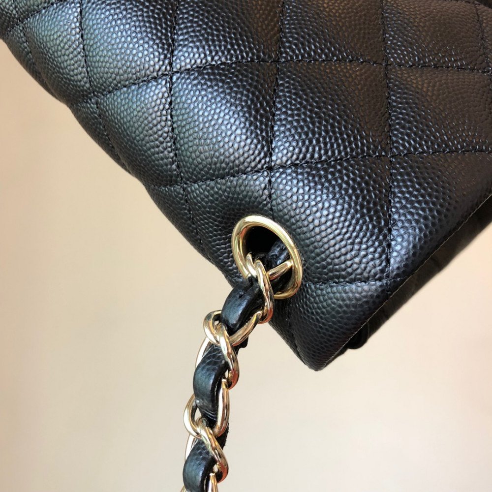 Chanel Classic Flap 20cm mini handbag! 