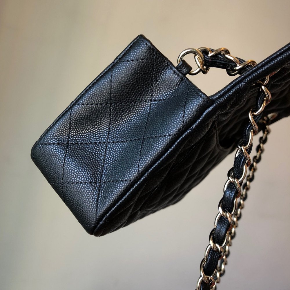 Chanel Classic Flap 20cm mini handbag! 