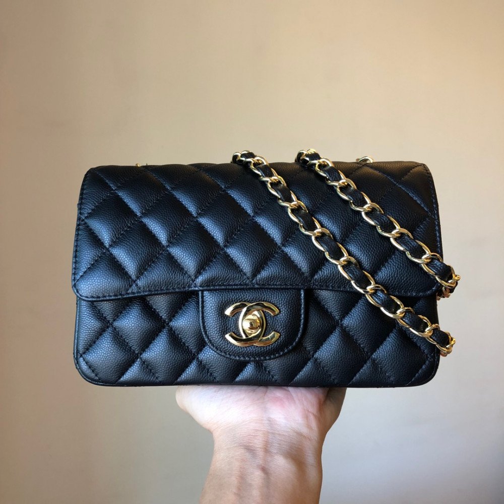Chanel Classic Flap 20cm mini handbag! Chanel Classic Flap 20cm mini handbag!