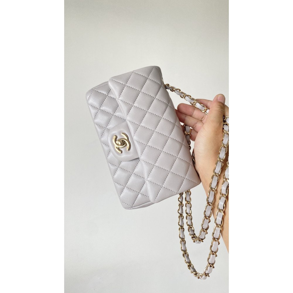 Chanel Classic Flap 20cm mini handbag! 