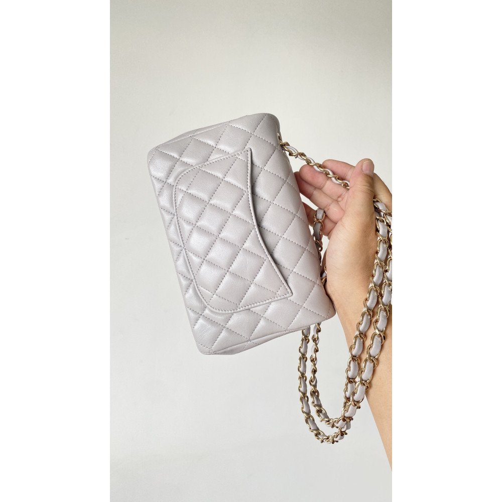 Chanel Classic Flap 20cm mini handbag! 