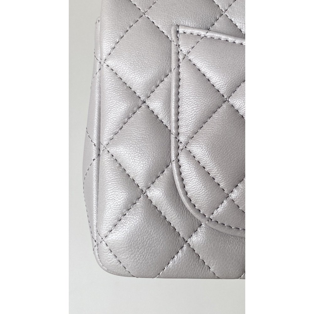 Chanel Classic Flap 20cm mini handbag! 