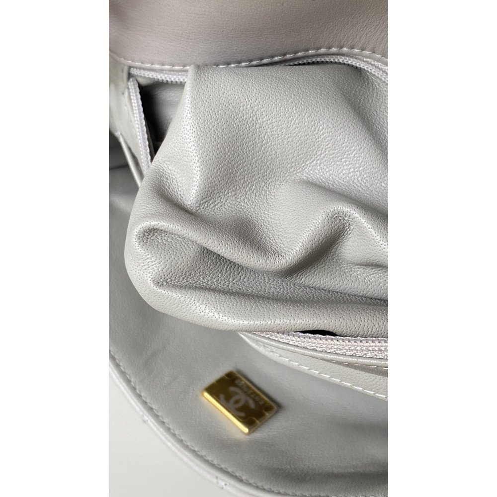 Chanel Classic Flap 20cm mini handbag! 