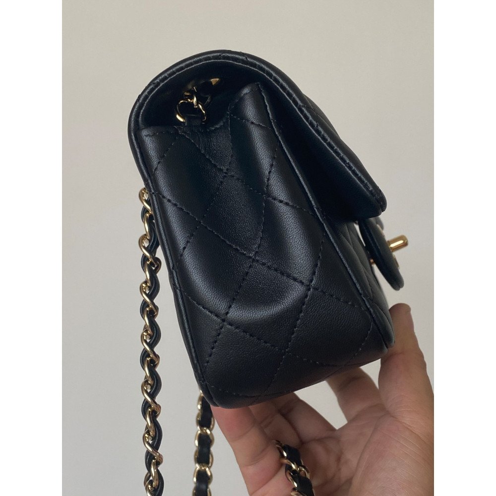 Chanel Classic Flap 20cm mini handbag! Chanel Classic Flap 20cm mini handbag!