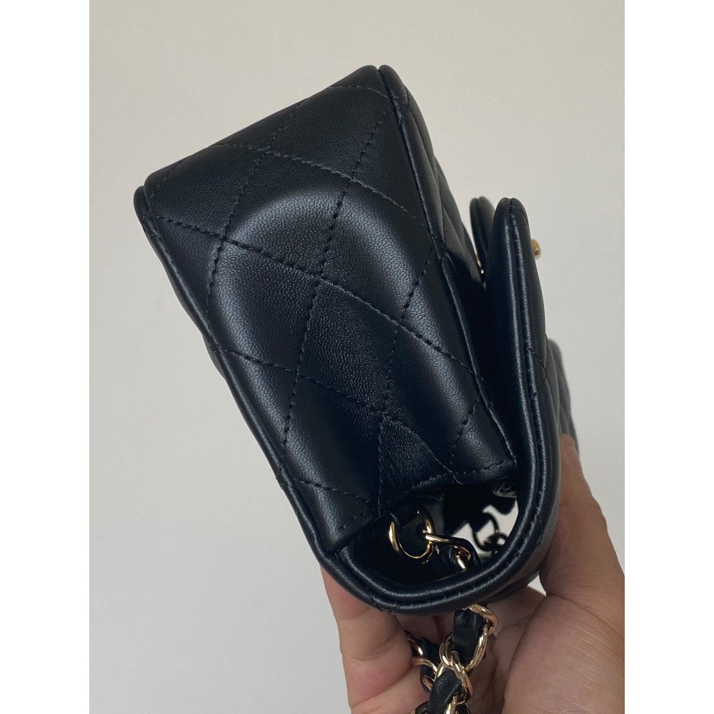 Chanel Classic Flap 20cm mini handbag! Chanel Classic Flap 20cm mini handbag!
