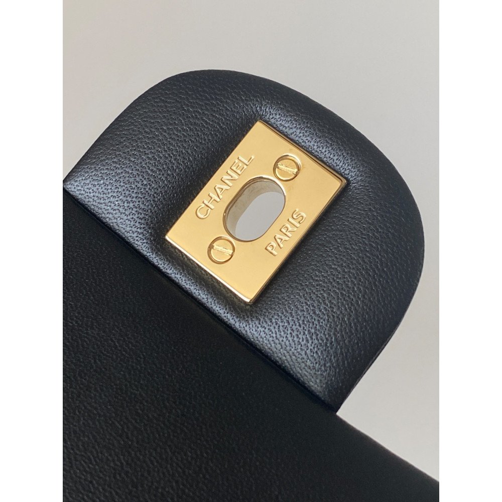 Chanel Classic Flap 20cm mini handbag! Chanel Classic Flap 20cm mini handbag!