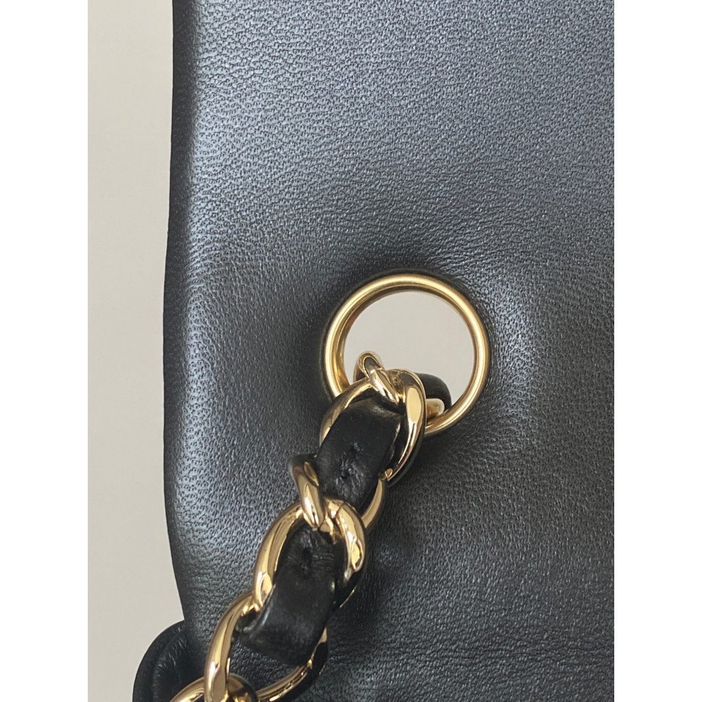 Chanel Classic Flap 20cm mini handbag! Chanel Classic Flap 20cm mini handbag!