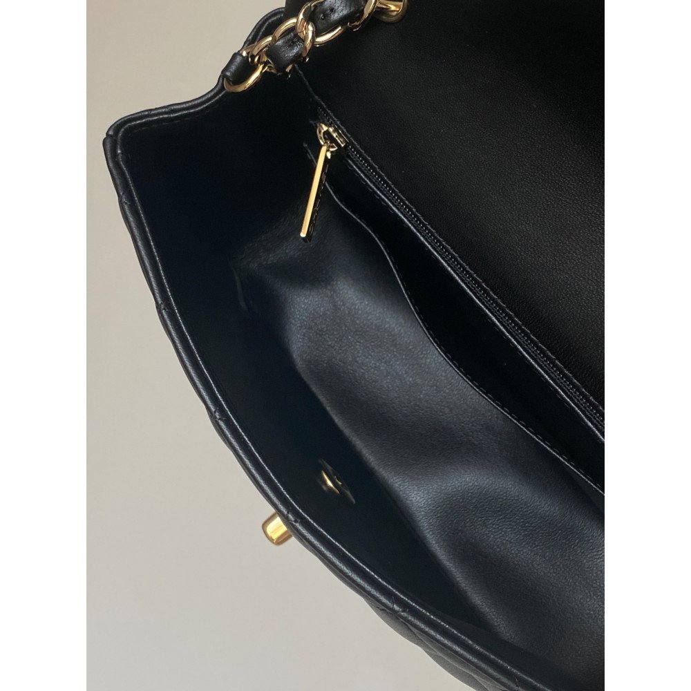 Chanel Classic Flap 20cm mini handbag! Chanel Classic Flap 20cm mini handbag!