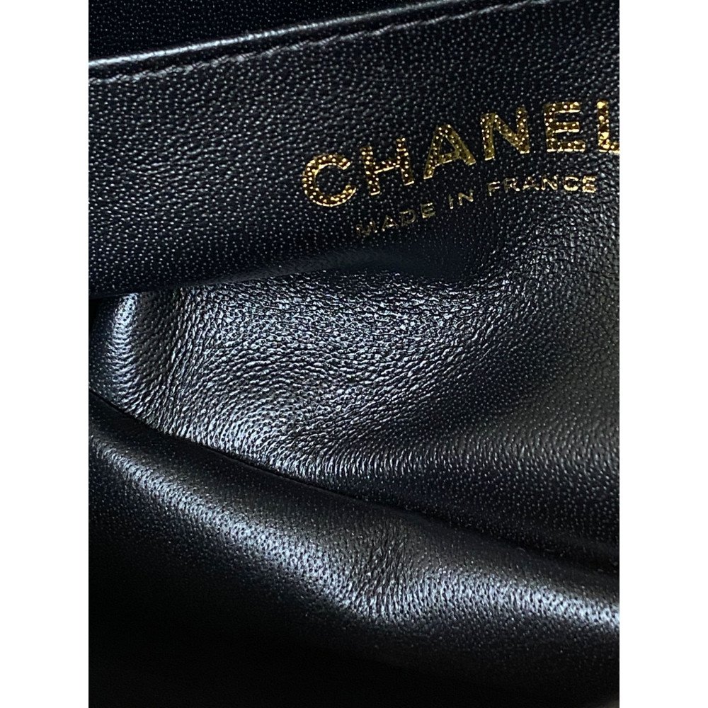 Chanel Classic Flap 20cm mini handbag! Chanel Classic Flap 20cm mini handbag!