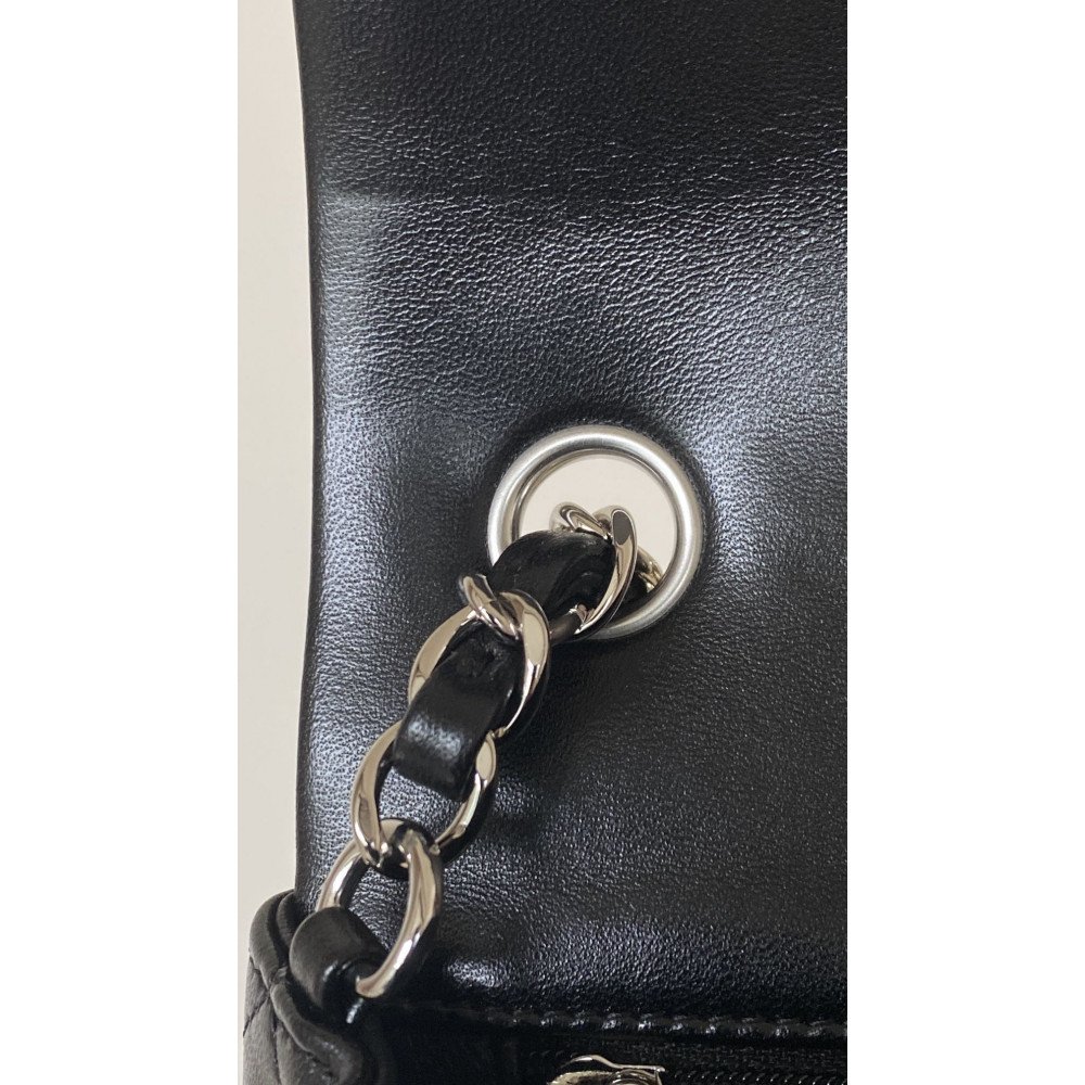 Chanel Classic Flap 20cm mini handbag! 