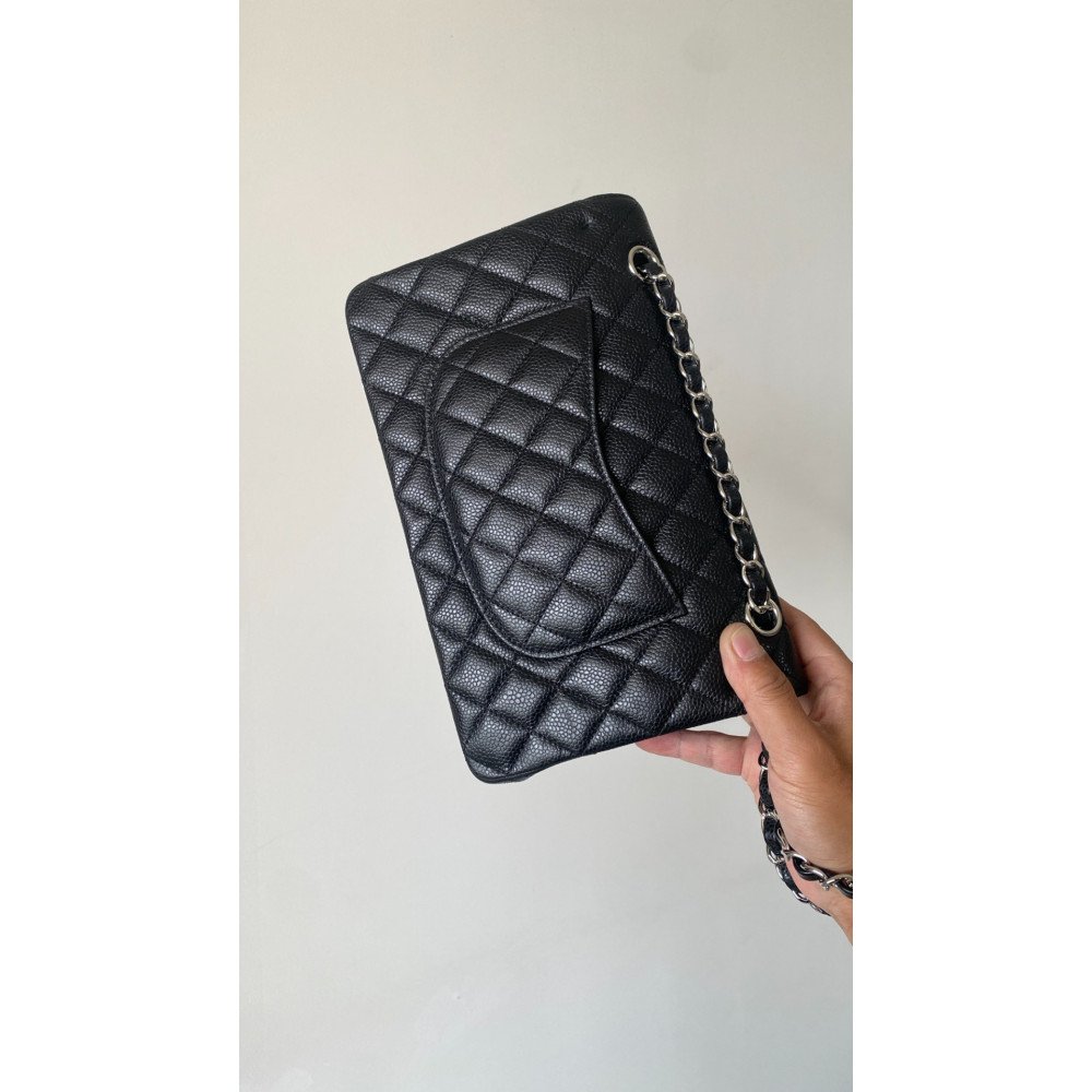 Chanel Classic Flap 25cm medium handbag!