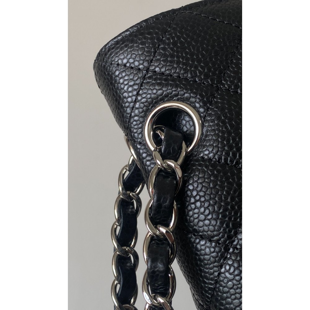 Chanel Classic Flap 25cm medium handbag!