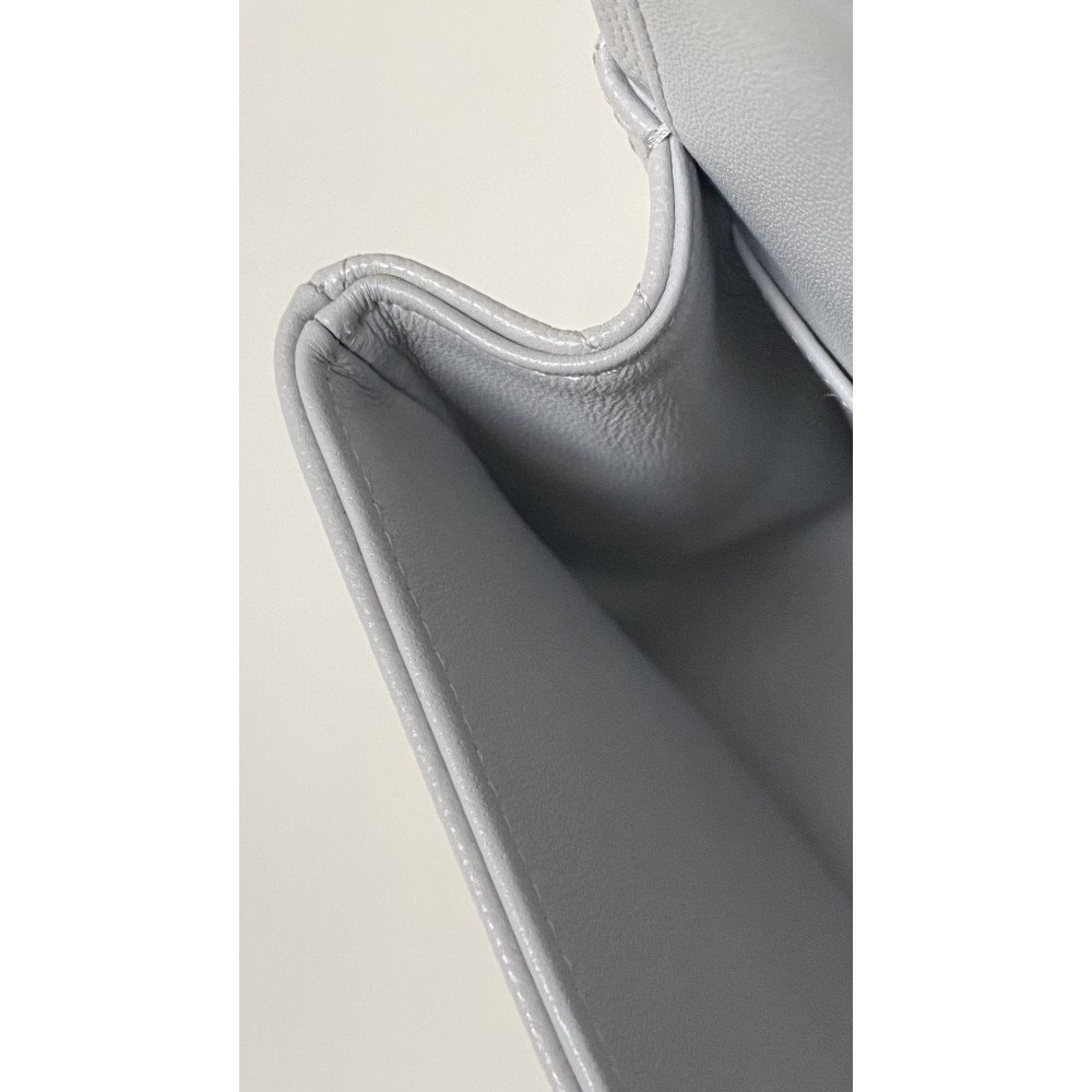 Chanel Classic Flap 25cm medium handbag! Chanel Classic Flap 25cm medium handbag!