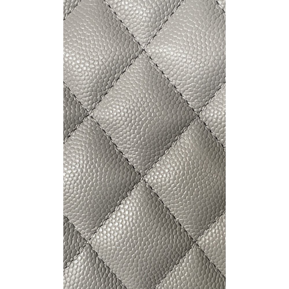 Chanel Classic Flap 25cm medium handbag! Chanel Classic Flap 25cm medium handbag!