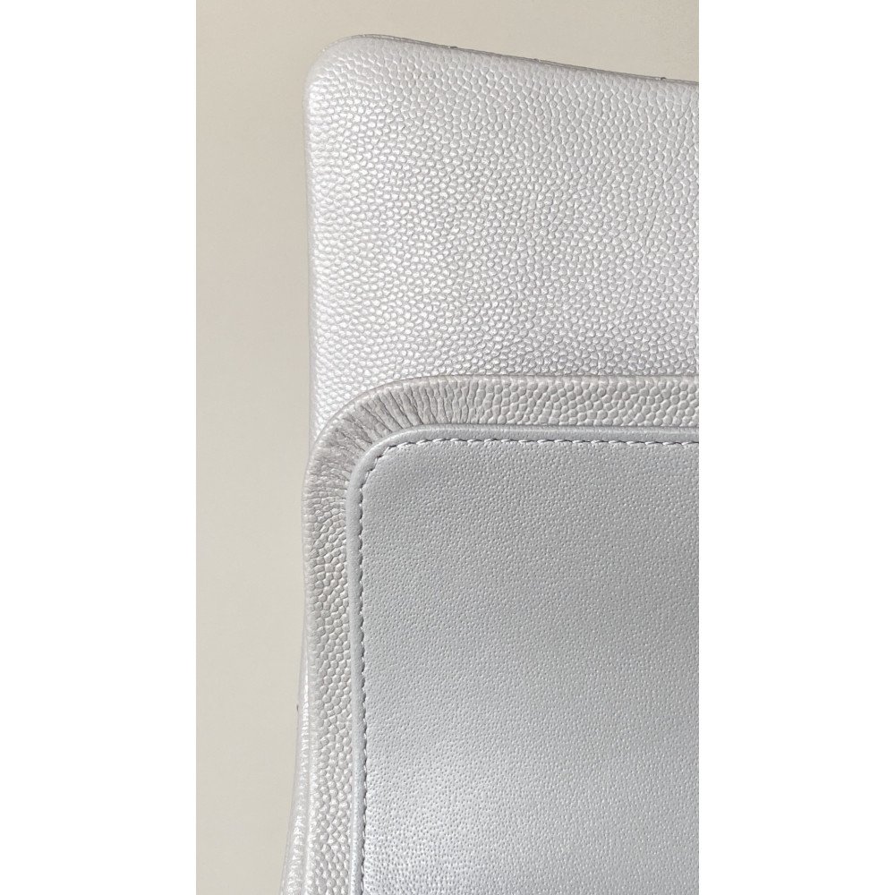 Chanel Classic Flap 25cm medium handbag! Chanel Classic Flap 25cm medium handbag!