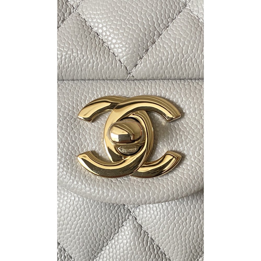 Chanel Classic Flap 25cm medium handbag! Chanel Classic Flap 25cm medium handbag!