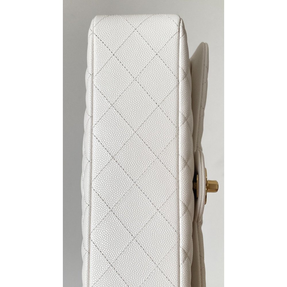 Chanel Classic Flap 25cm medium handbag!