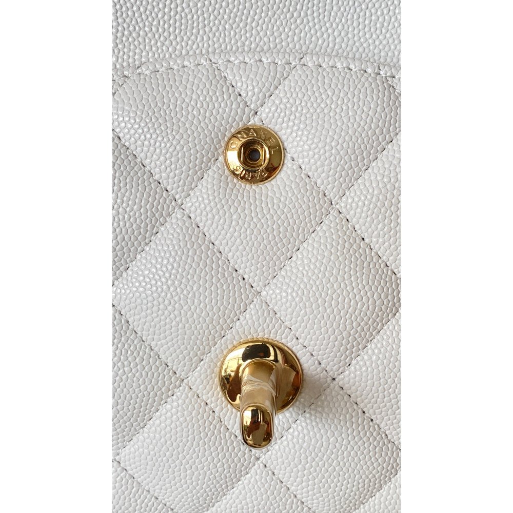 Chanel Classic Flap 25cm medium handbag!