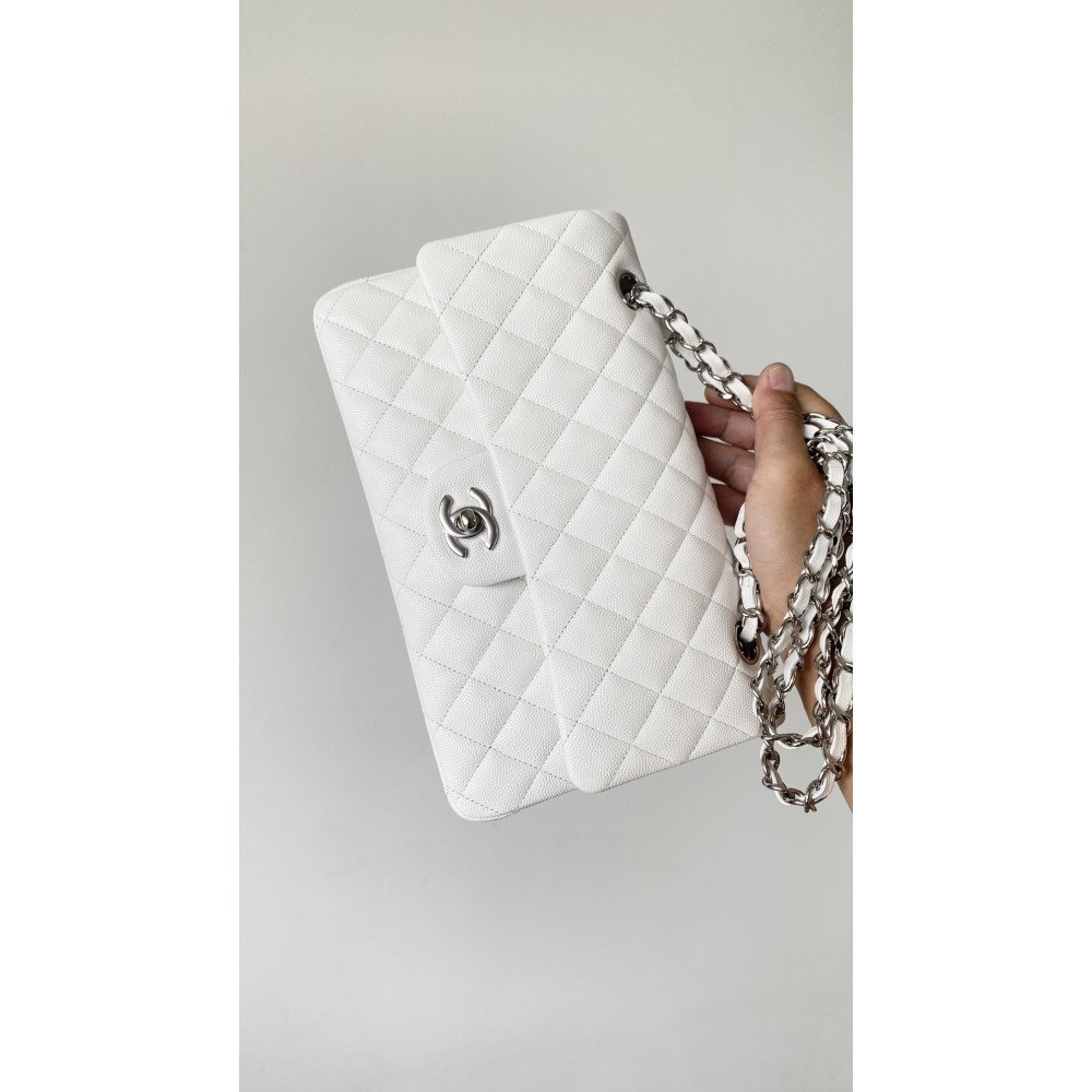 Chanel Classic Flap 25cm medium handbag!